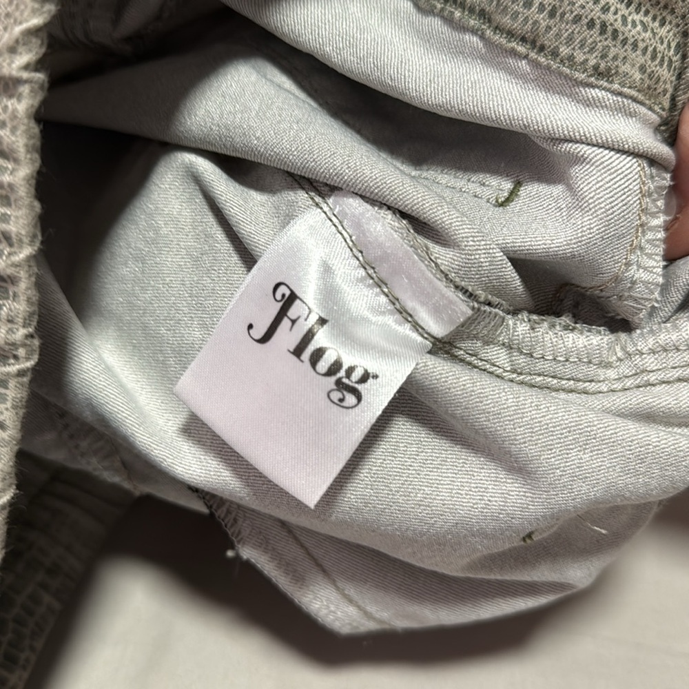 Bevy Flog Green Snake Print Shely Pant Size 27 - image 8